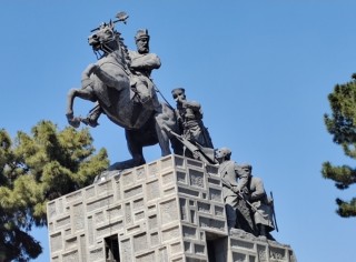 امیر دین دار