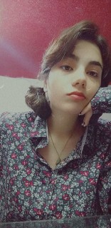 شقایق شاهری