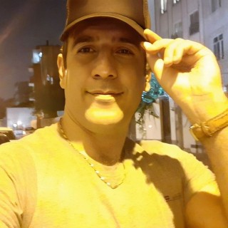 فریاد آذرخش