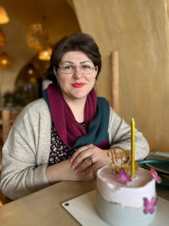 ناناز خبازیان