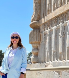 الناز دیبازر صادقی