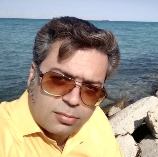 وحید  خوانین زاده 