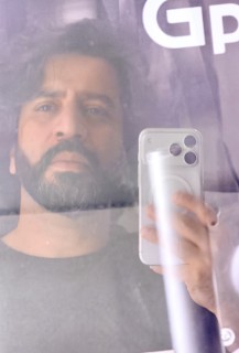 وحید دانا